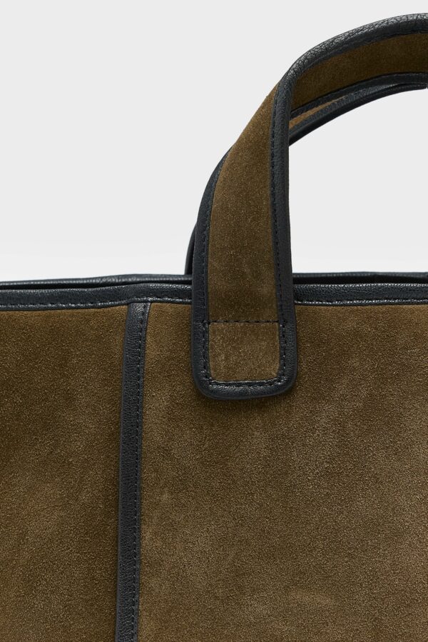 BW26281820M1036-039_16552899999_b17874b7-56c6-4745-b311-6694aa58982b.jpg Kub mini suede-leather bag (262 / W / ARMY)