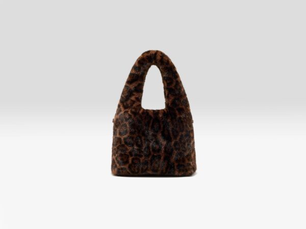 BW26282220F2625-CBA_1_5d319d99-db3f-4bb0-a2f2-96723589a209.jpg Jelga leopard-print handbag (262 / W / COMBO A)