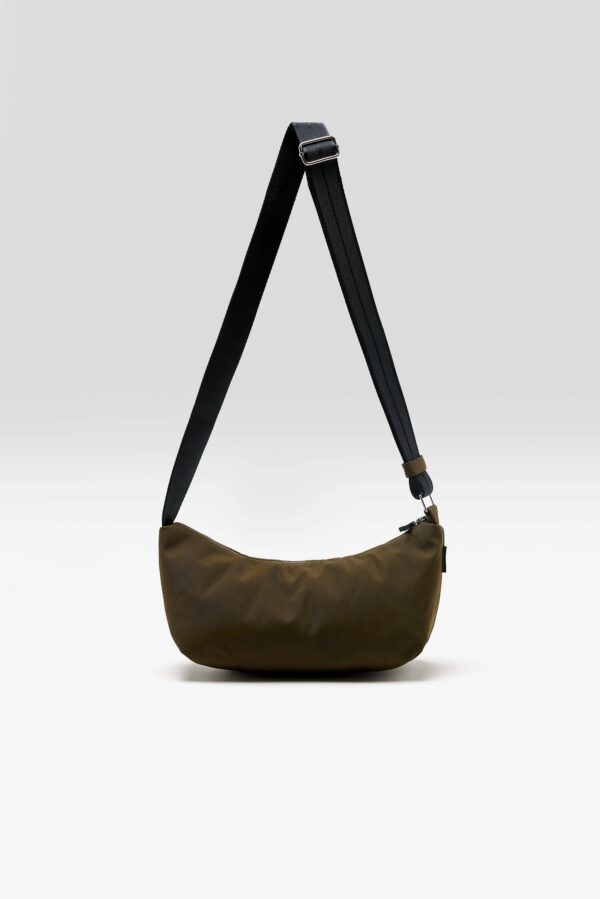 BW26282320P1897-521_16754109999_0dc0002a-66e2-453d-9d7f-f1f8d0b80385.jpg Hane sling bag (262 / W / CARBONE)