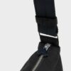 BW26282320P1897-916_16546659999_2d78d7de-af6d-4bcd-a465-c3f7dcee4755.jpg Hane sling bag (262 / W / BLACK BEAUTY)