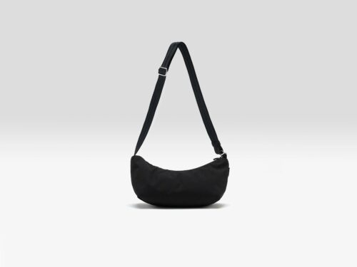 BW26282320P1897-916_1_869d876e-1b9c-44bd-83b5-7c87b5d702b7.jpg Hane sling bag (262 / W / BLACK BEAUTY)