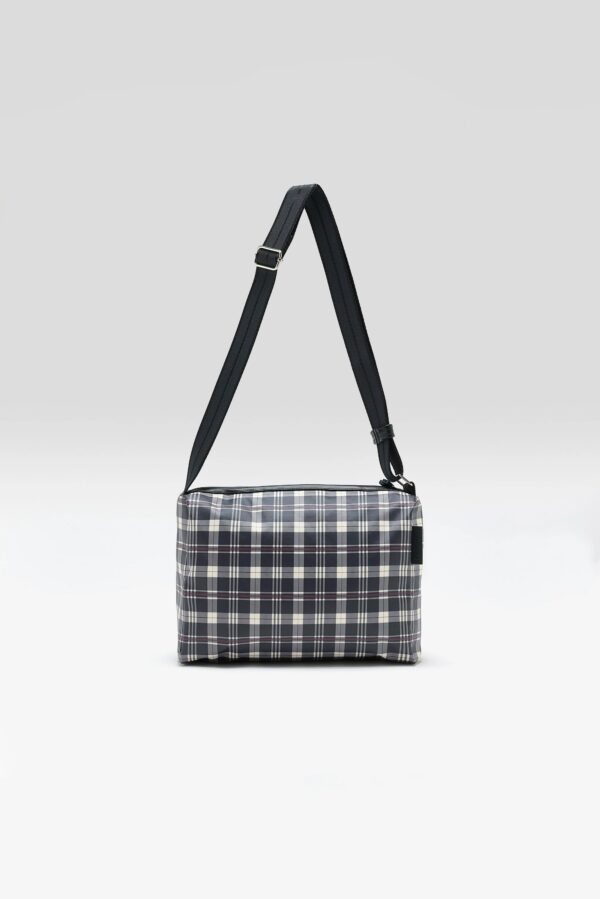 BW26282420C1428-CHA_16546779999_fc1afcfb-3439-4de0-ac6a-d146405e06d0.jpg Hobbes crossbody bag (262 / W / CHECK A)
