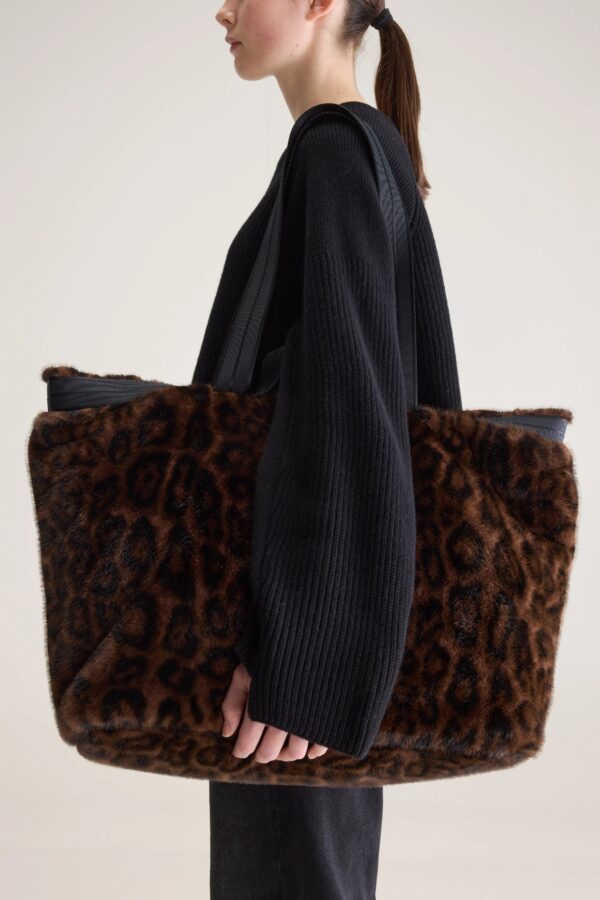 BW26282620F2625-CBA_1644801_70a94d87-1e94-45ac-a635-6c6f6a4e3968.jpg Jommie leopard tote bag (262 / W / COMBO A)