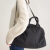 BW26282720P1897-916_1644870_3af824b9-2eda-4a5a-99ff-ee71f70baeb8.jpg Helton duffle-style bag (262 / W / BLACK BEAUTY)